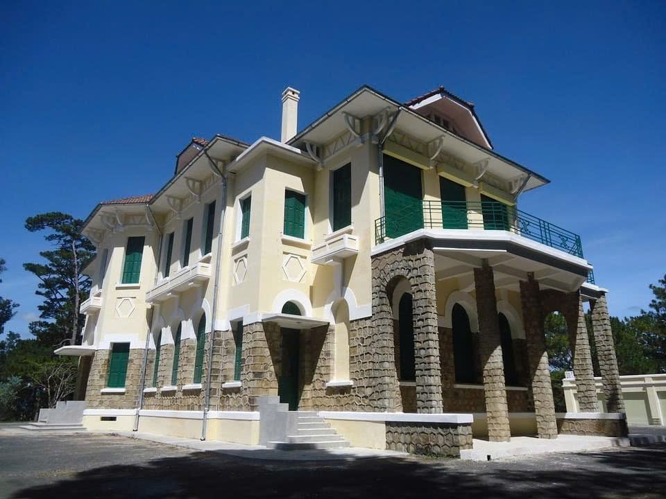 Biệt thự đường Ngô Tất Tố, Phường 8, gần Thung Lũng Tình Yêu và nhiều địa điểm du lịch, thích hợp kinh doanh homestay. Giá 17,5 tỷ.