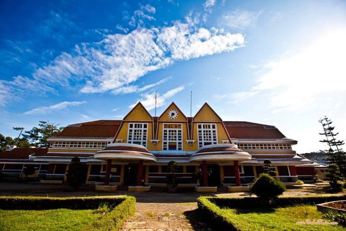 Biệt thự mặt tiền đường Xô Viết Nghệ Tĩnh, DT 230.83m2, cách Hồ Xuân Hương khoản 5km. Khu dân cư sang trọng, an ninh. Giá 25 tỷ