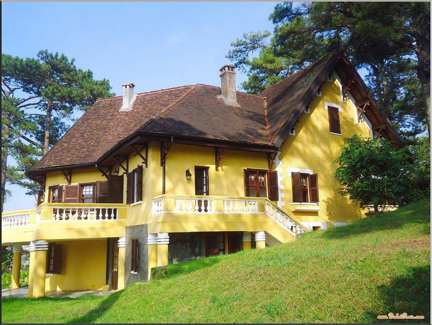 Bán đất tặng nhà KQH An Sơn, P4, Đà Lạt. DT 115.8m2 full thổ cư. Gần dinh 3, cách HXH khoản 4km. Khu dân cư sang trọng, an ninh. Đường ô tô. Giá 10 tỷ