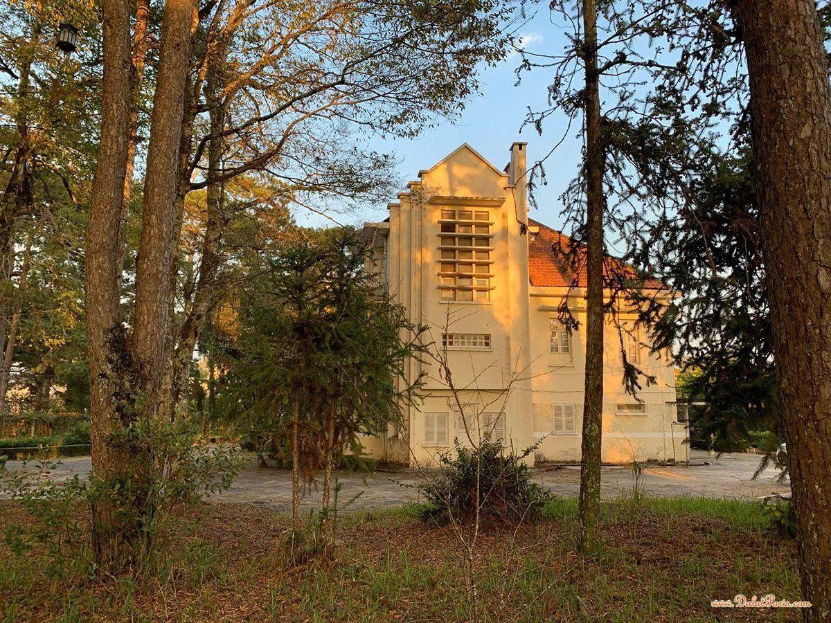 Đất liên kế sổ phân quyền đường Mai Hắc Đế, P6, Đà Lạt. Diện tích: 76m2 full thổ cư. Cách Hồ Xuân Hương khoản 2km. Khu dân cư đông đúc. Giá 4.5 tỷ