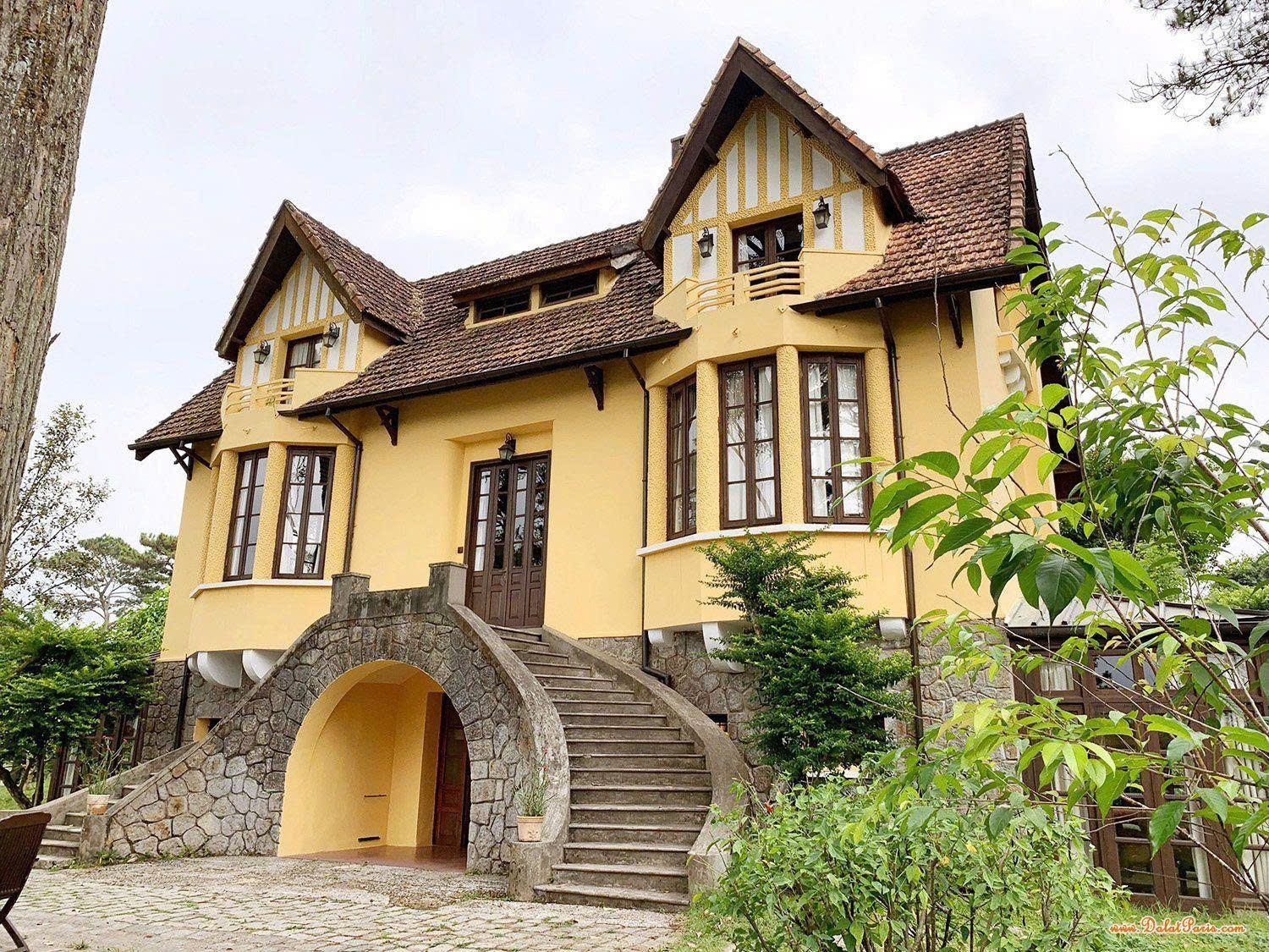 Đất nông nghiệp chuyển được full thổ cư đường 3/4. DT 200m2. Cách Hồ Xuân Hương khoản 1.5km. Khu dân cư đông đúc. View đẹp. Giá 6.5 tỷ