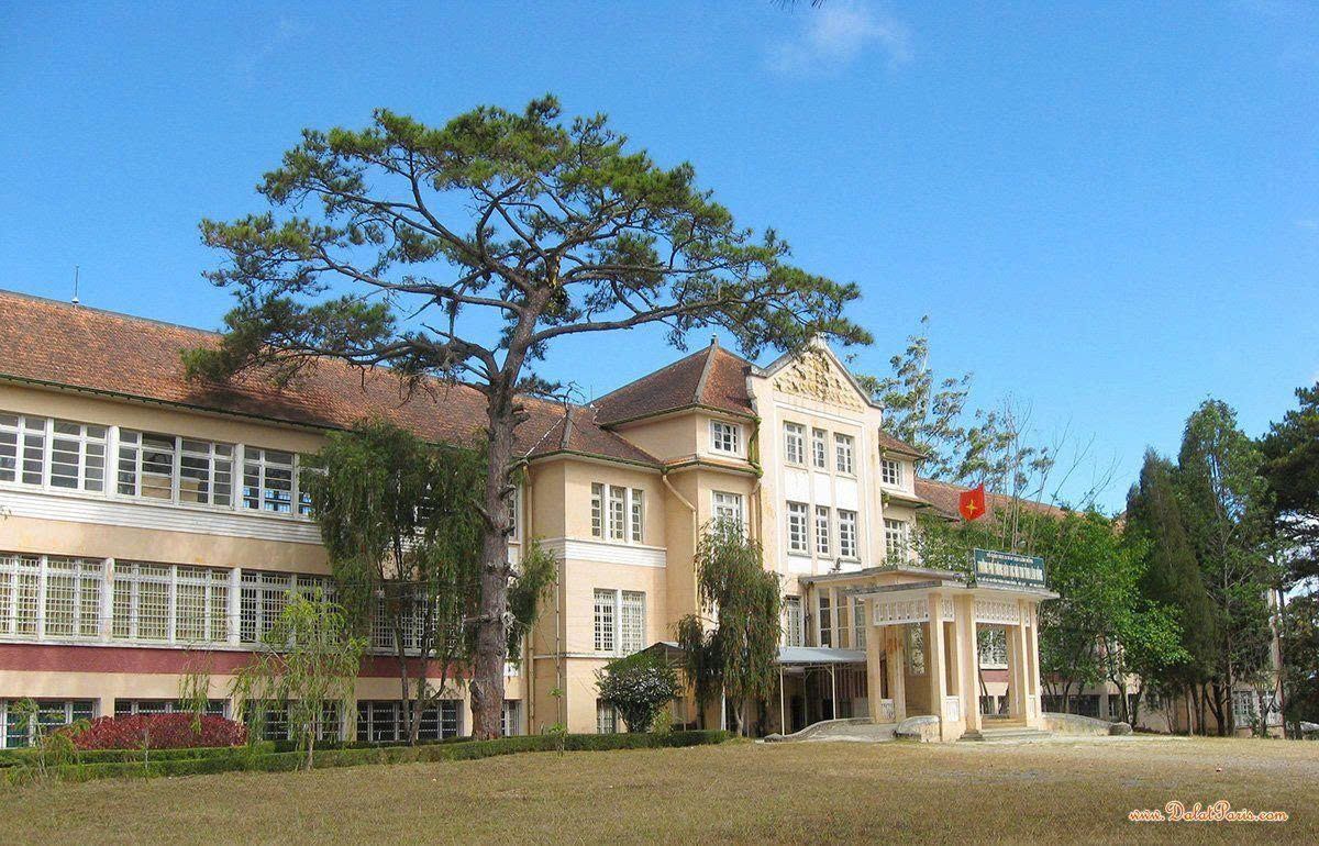 bán đất liên kế đường Lang Biang, Phường lang biang, thị trấn lạc dương, cách hồ xuân hương 10km, thích hợp an cư nghỉ dưỡng, kinh doanh, giá 3,9tỷ