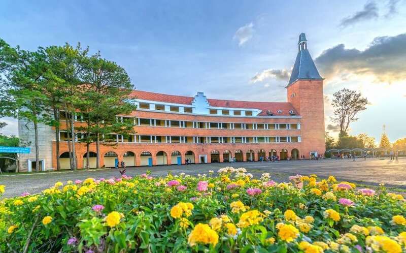 Biệt thự khu royall villa, 210m2 full xây dựng, view đẹp, môi trường yên tĩnh. thích hợp an cư, biệt thự nghỉ dưỡng. giá bán12 tỷ